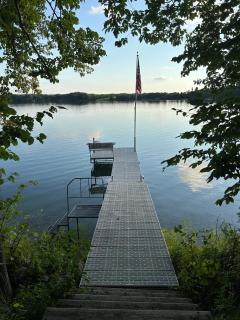 Restful Retreat on the Lake - Natural and Peaceful - 0