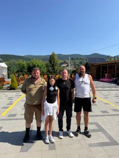 Близнюки Готель - 4