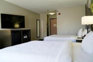 Clarion Inn Fairborn - Dayton near Wright Patterson - 3