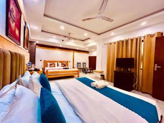Pinerock Resort ! Luxury! Mountain View! Open Terrace ! Cafeteria - 7