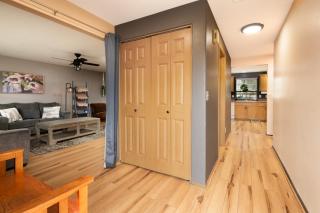 Teak- a North Albany family home - 4