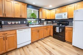 Teak- a North Albany family home - 8