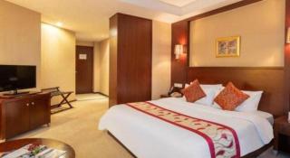 Ramada by Wyndham Wujiaochang Shanghai - 1