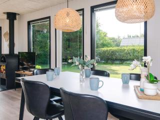 6 person holiday home in Tarm-By Traum - 3