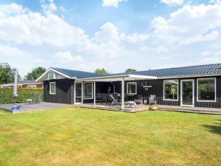 6 person holiday home in Tarm - 4