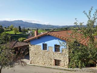 Cottage in Nava with Pool & Terrace - 2