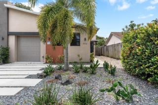 Fox Sonata Downtown Pool House home - 8