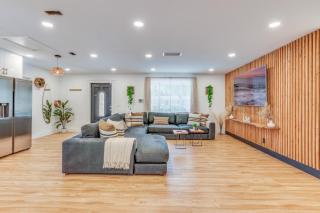Fox Garden Luxury Boho Near Downtown & Beach home - 2