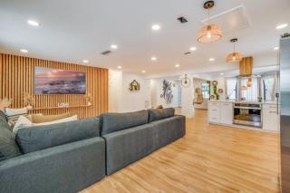 Fox Garden Luxury Boho Near Downtown & Beach home - 1