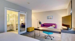 Hampton Inn Boston/Stoughton - Stoughton - 1
