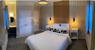 The Hideaway Carrickfergus - 1