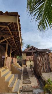 Jenny's Bamboo Surf Camp - 3