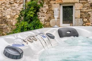 Le gîte de Saint Mathieu, longère pleine de charme au bout du monde ! jacuzzi extérieur vue sur la campagne, salle de billard - 4