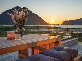 Arctic Paradise - A Hidden Gem in Moskenes - 0