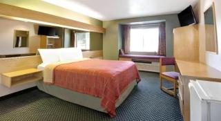 Microtel Inn & Suites by Wyndham Albuquerque West - 2