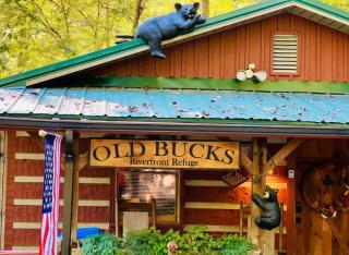 Old Bucks Riverfront Refuge - 9