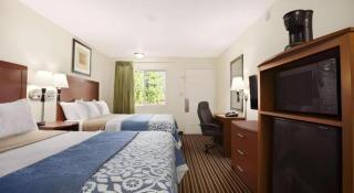Days Inn by Wyndham Champaign/Urbana - 3