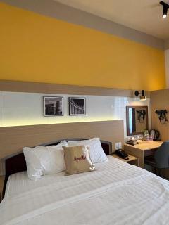 Summer Hotel - 7