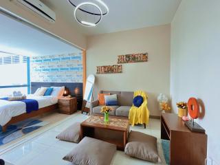 BGC Cozy Condo - Pool, Wi-Fi - Suite 17 - 1