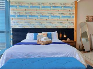 MODERN BGC 1BR, Uptown Mall Connector, 5G WiFi, Pool, Ste 17 - 3