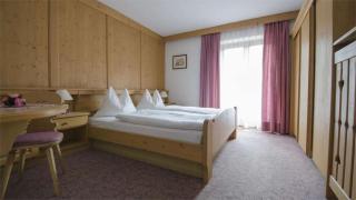 Hotel Garni Ruscel - 6