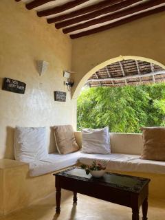 La Joya Lamu - 2