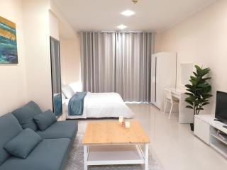 Quickstay Homes - Stylish Studio Silicon Oasis-124 - 2