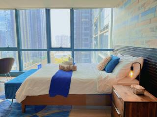 BGC Cozy Condo - Pool, Wi-Fi - Suite 17 - 0