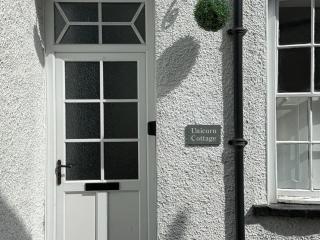 Unicorn Cottage - 6