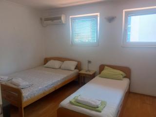 Maja Rooms & Garden - 3