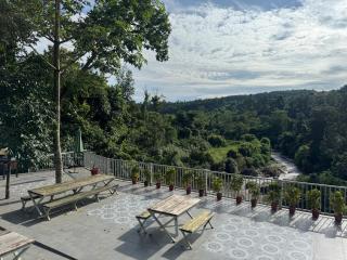 Saraiville- A Boutique Riverside Resort - 8