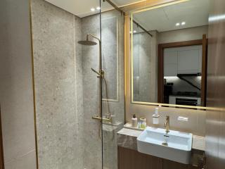 DVR Studio Apartment with private jaccuzi in Trillionaire by Binghatti Business Bay - 5