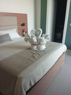 the roof hotel - 0