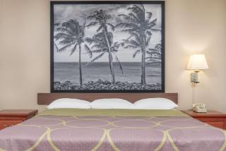 Super 8 by Wyndham Vincennes - Vincennes - 2
