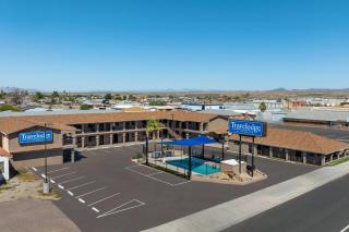 Travelodge by Wyndham Parker - 3