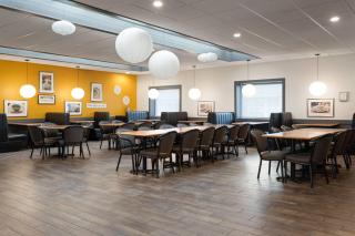 Travelodge by Wyndham Grande Prairie - 3