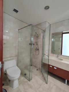 Senopati Penthouse Luxury 2 Bedrooms Full Furnished SCBD Area - Jakarta - 9