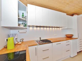 Chalet in St Johann by Ski Slope - Sankt Johann in Tirol - 3