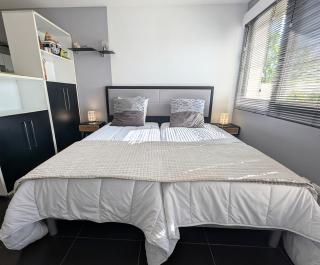 Studio dans Villa avec Piscine - 7