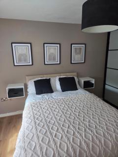 Wolverhampton Apartment with Free Parking 1 minute from the train station - Wolverhampton - 6