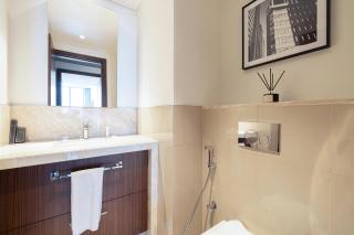 Boulevard Point 3BR plus Maid Direct Access to DXB Mall - 2