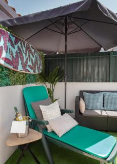 "Linda's Guest House" Beach House with Private Patio & Hot Tub, 3 Min from the Beach - 7