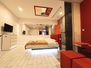 Mirror Apartments - 1