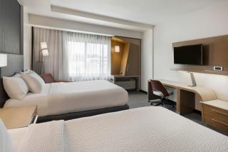 Courtyard by Marriott St. Louis St. Peters - 4