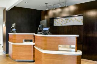 Courtyard by Marriott St. Louis St. Peters - Saint Peters - 7