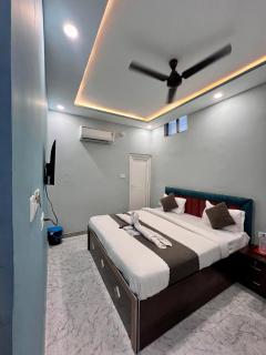 Chandra Residency Banaras - 1