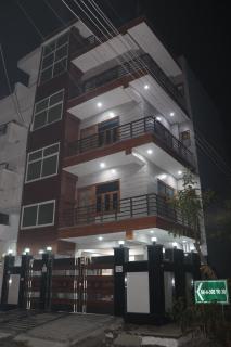 Let'stay- Noida Sec-112 - Noida - 0