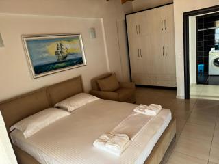 George Hotel Rooms&Suites - Himare - 8