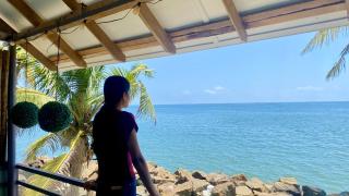 Waves Seafront home - 3