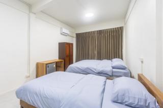WJ Luxury Sathorn - 2